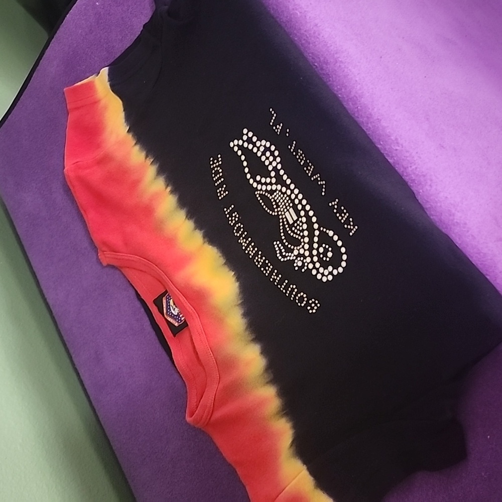 VEUC Wm Sz M S/S HD-Inspired Flame design tshirt